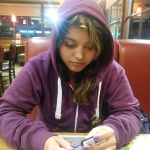 Meet your Posher, Daniela